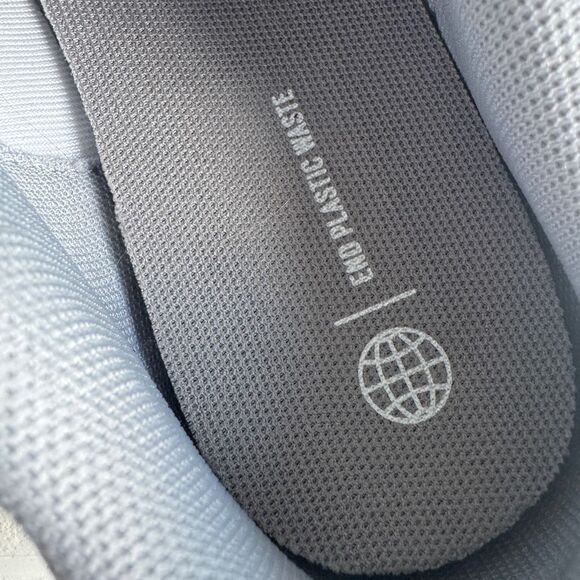 Adidas Run Falcon 2.0 Youth Boys Sneakers Size 5 Big Kids NWT - Picture 9 of 11